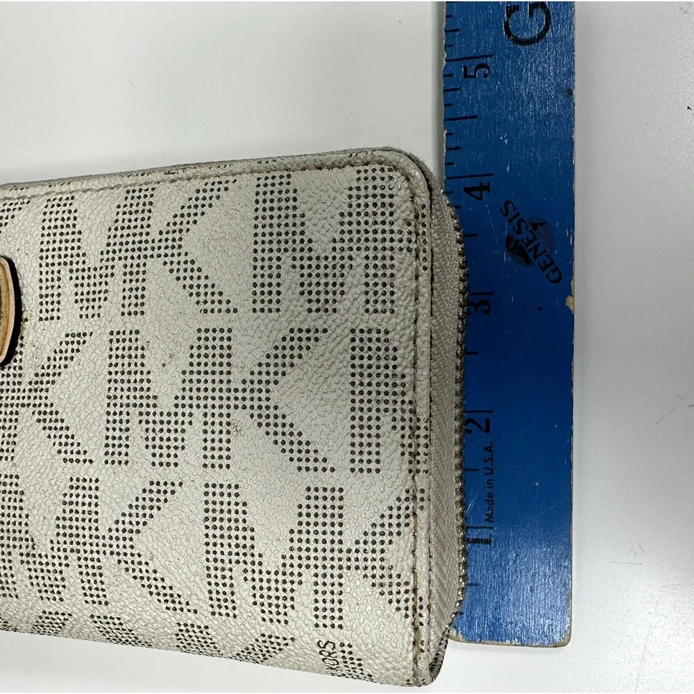 Auth MICHAEL KORS Wallet MK‎ Signature Vanilla Logo Plate
